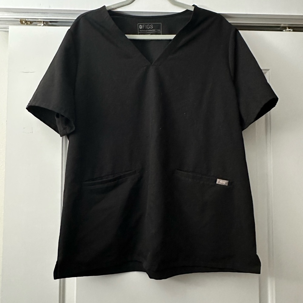 Figs Technical Scrub Top Size XXL.